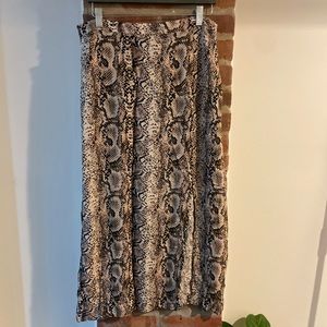 High slit midi skirt